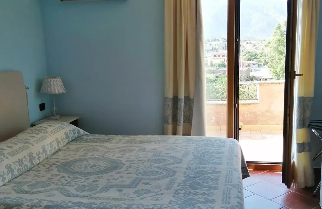 Locanda Tipica Sa Corte-1